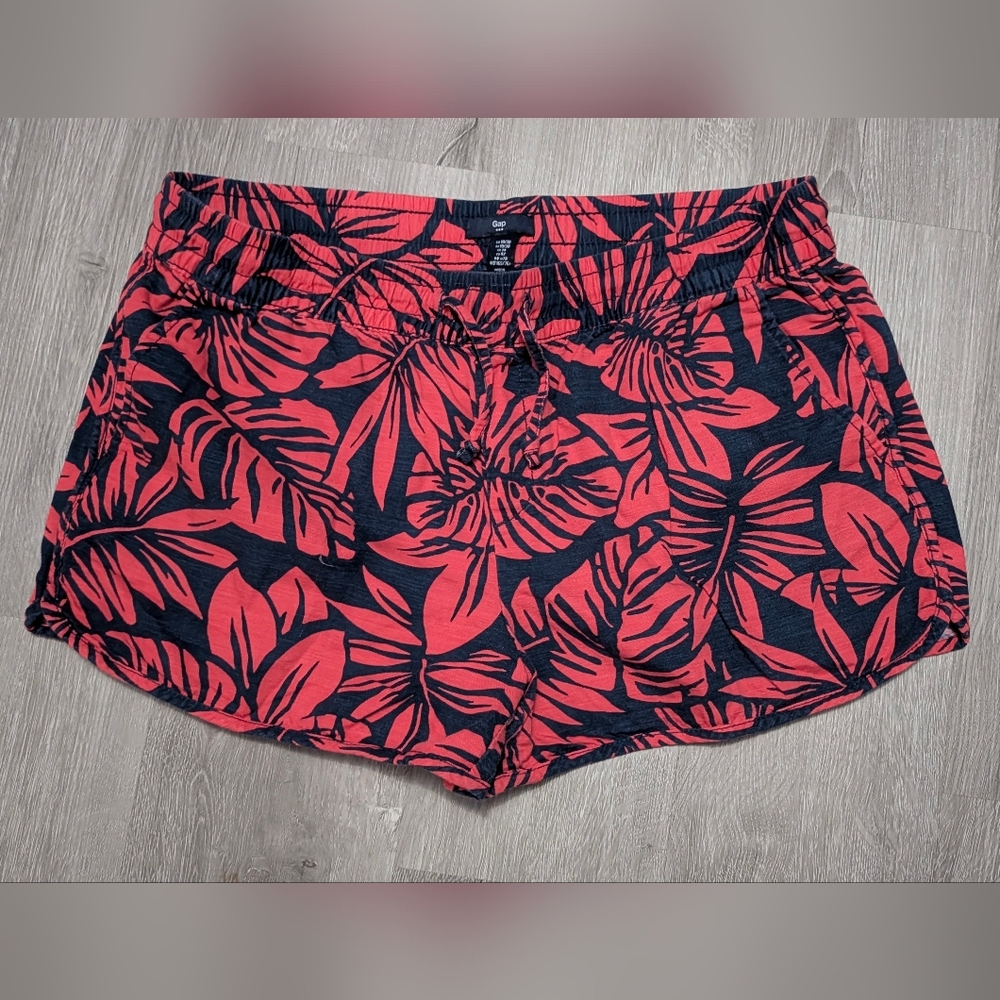 GAP Women's Black Shorts with Red Tropical Leaf Print